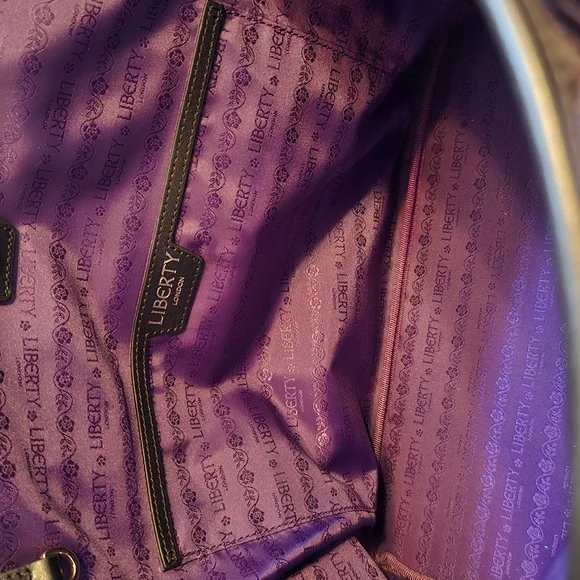 Liberty Of London Iphis D Tote NWOT - Picture 3 of 6